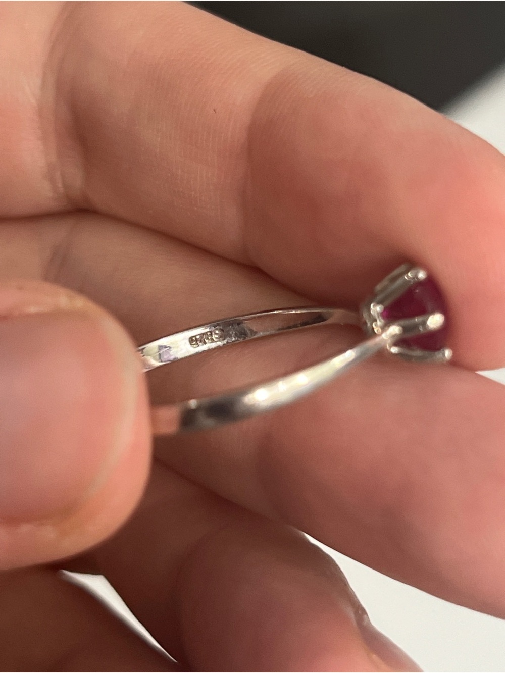 Women's ruby Solitaire ring - Picture 4 of 4